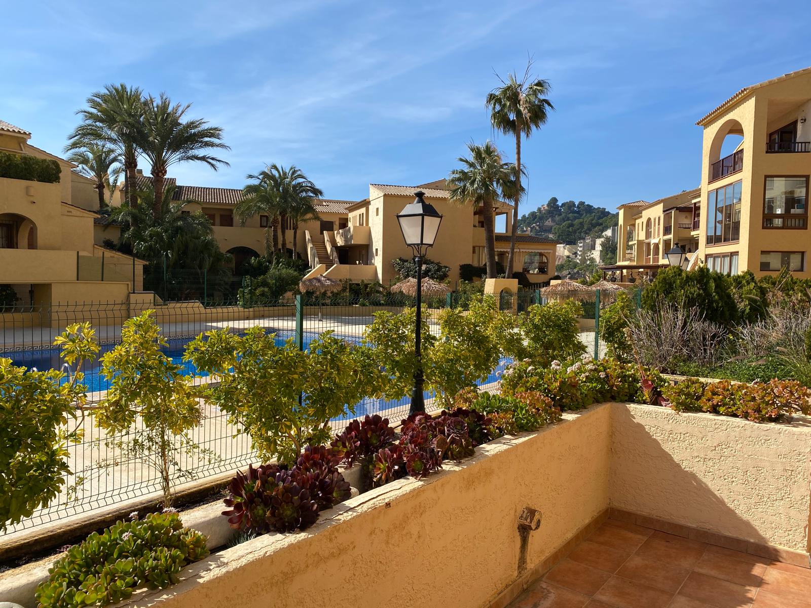 Apartamento en planta baja en el puerto deportivo de Campomanes en Altea