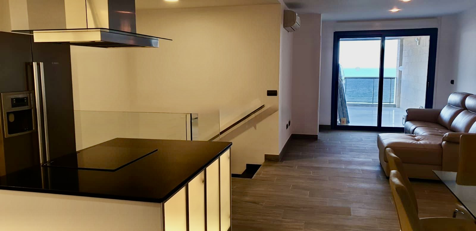 Apartamento-Duplex frente a la playa en Campomanes