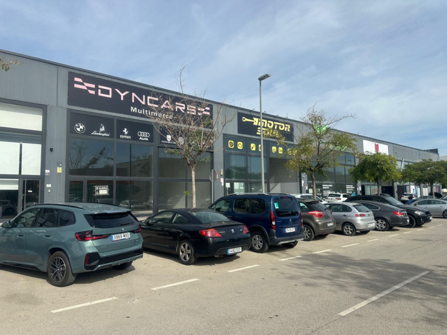 Alquiler a largo plazo de nave comercial en Villajoyosa, Alicante