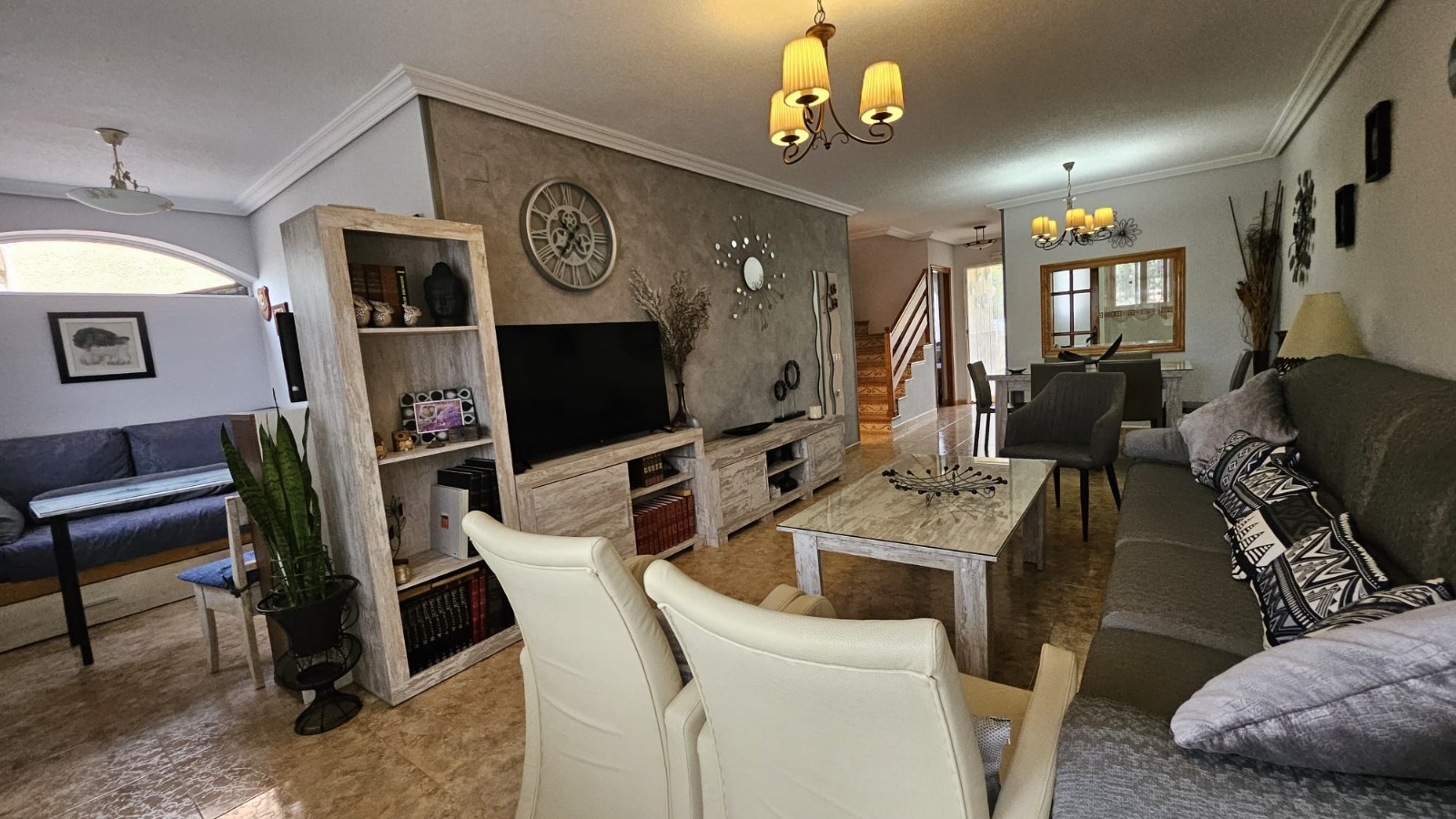 Bungalow-pareado en venta con 3 dormitorios en La Nucía, Alicante