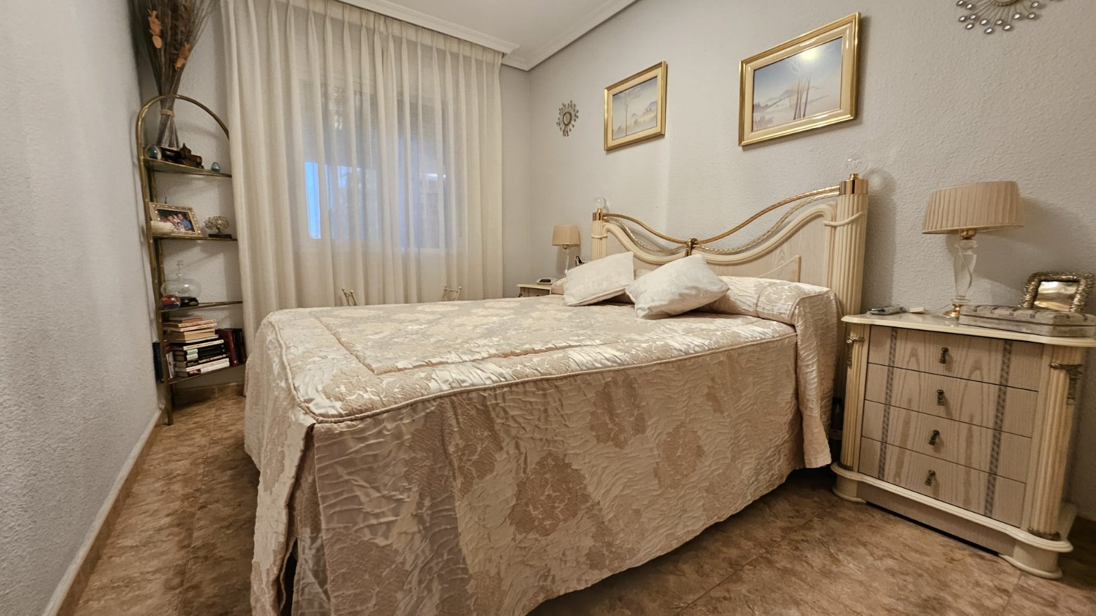 Bungalow-pareado en venta con 3 dormitorios en La Nucía, Alicante