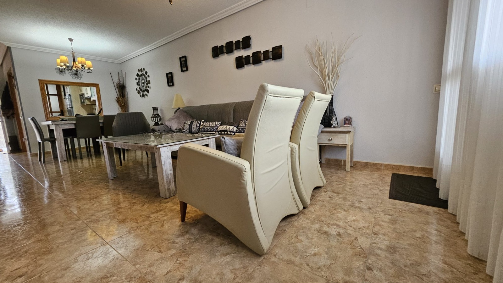 Bungalow-pareado en venta con 3 dormitorios en La Nucía, Alicante
