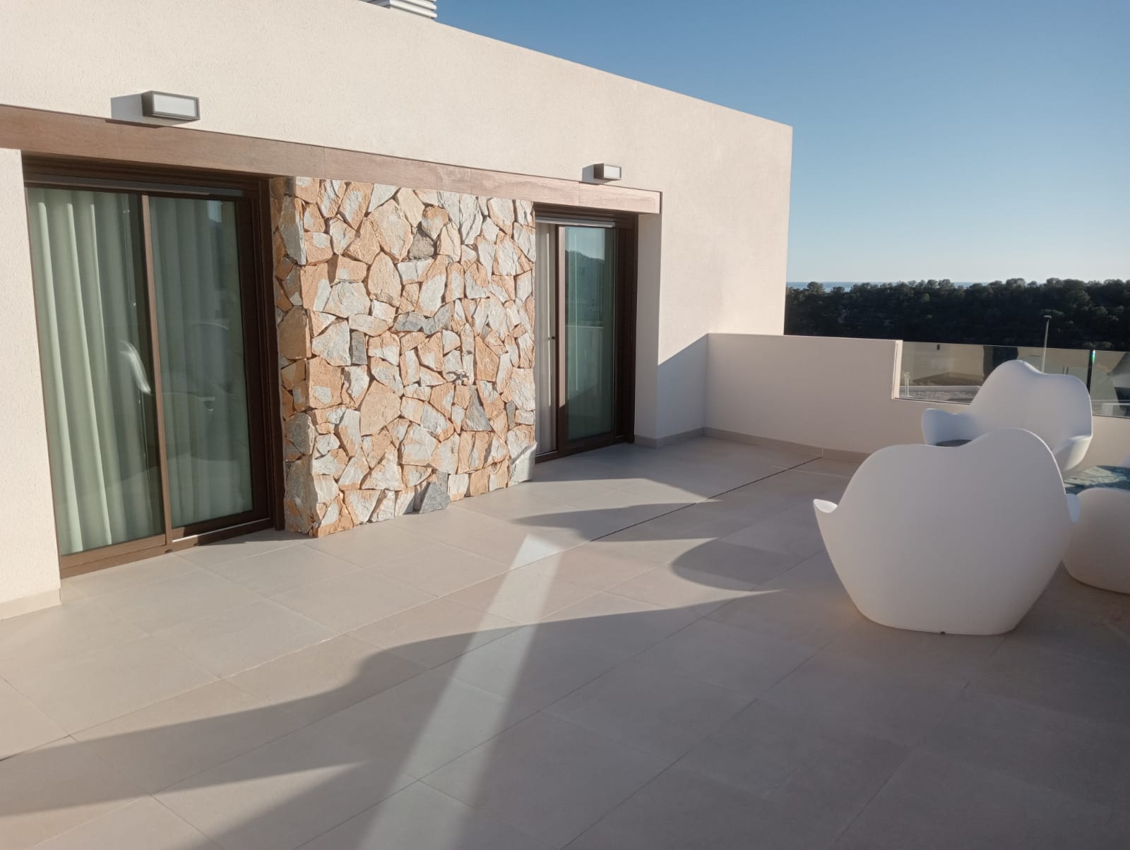 Chalets en venta con 3 dormitorios y piscina privada en Finestrat
