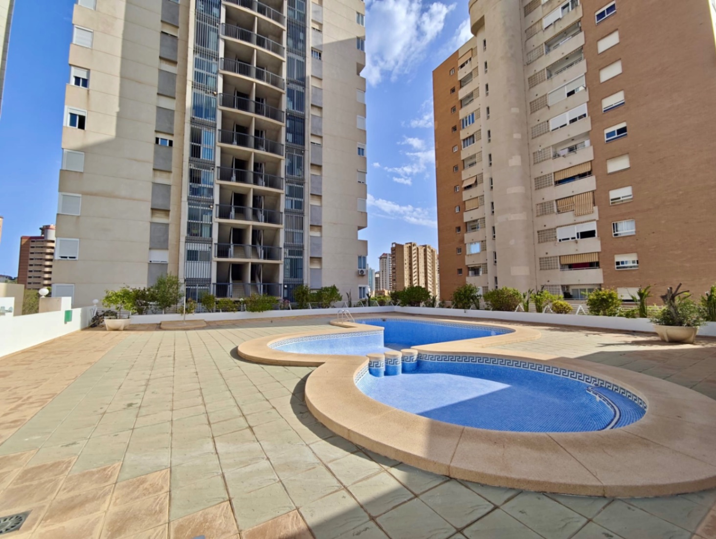 Apartamento en venta de 3 habitaciones en barrio del Hotel Bali, Benidorm