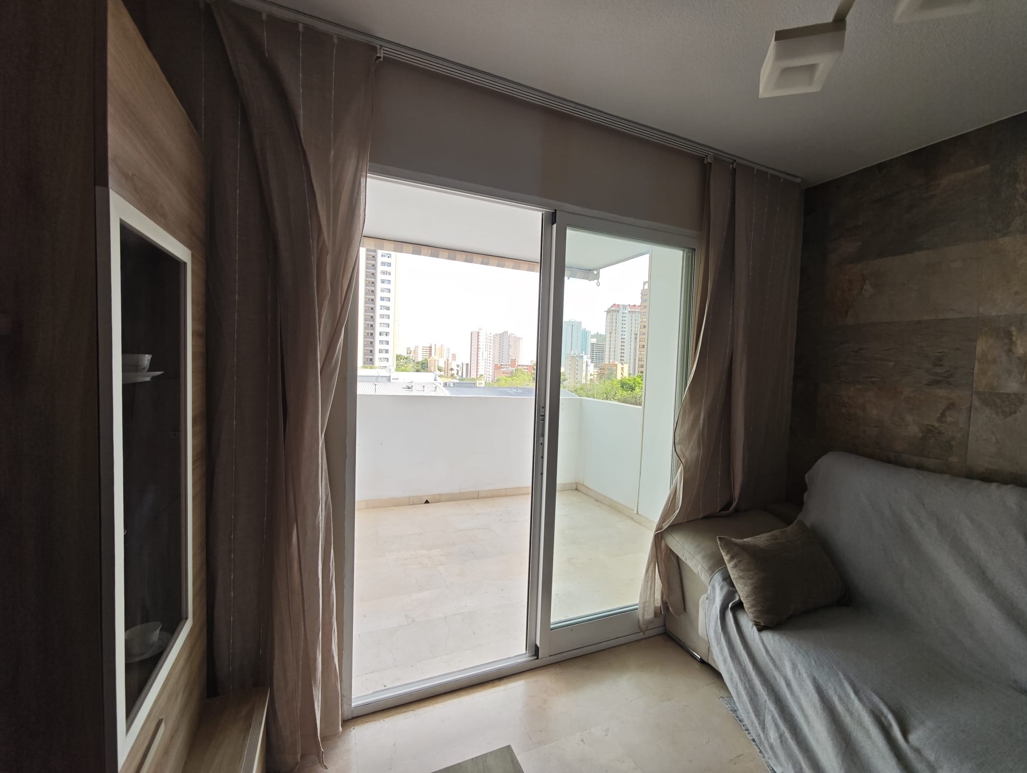 Apartamento en venta de 3 habitaciones en barrio del Hotel Bali, Benidorm