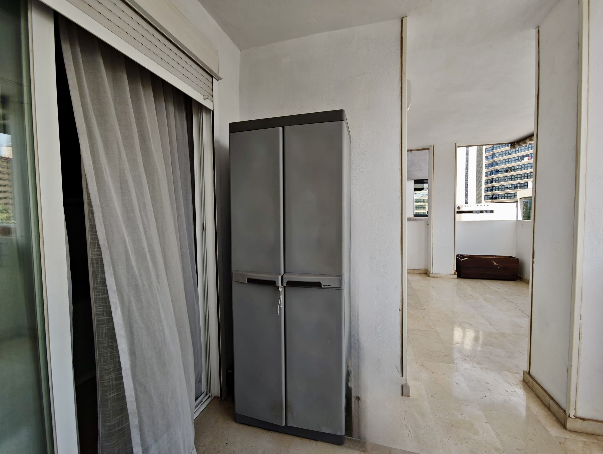 Apartamento en venta de 3 habitaciones en barrio del Hotel Bali, Benidorm