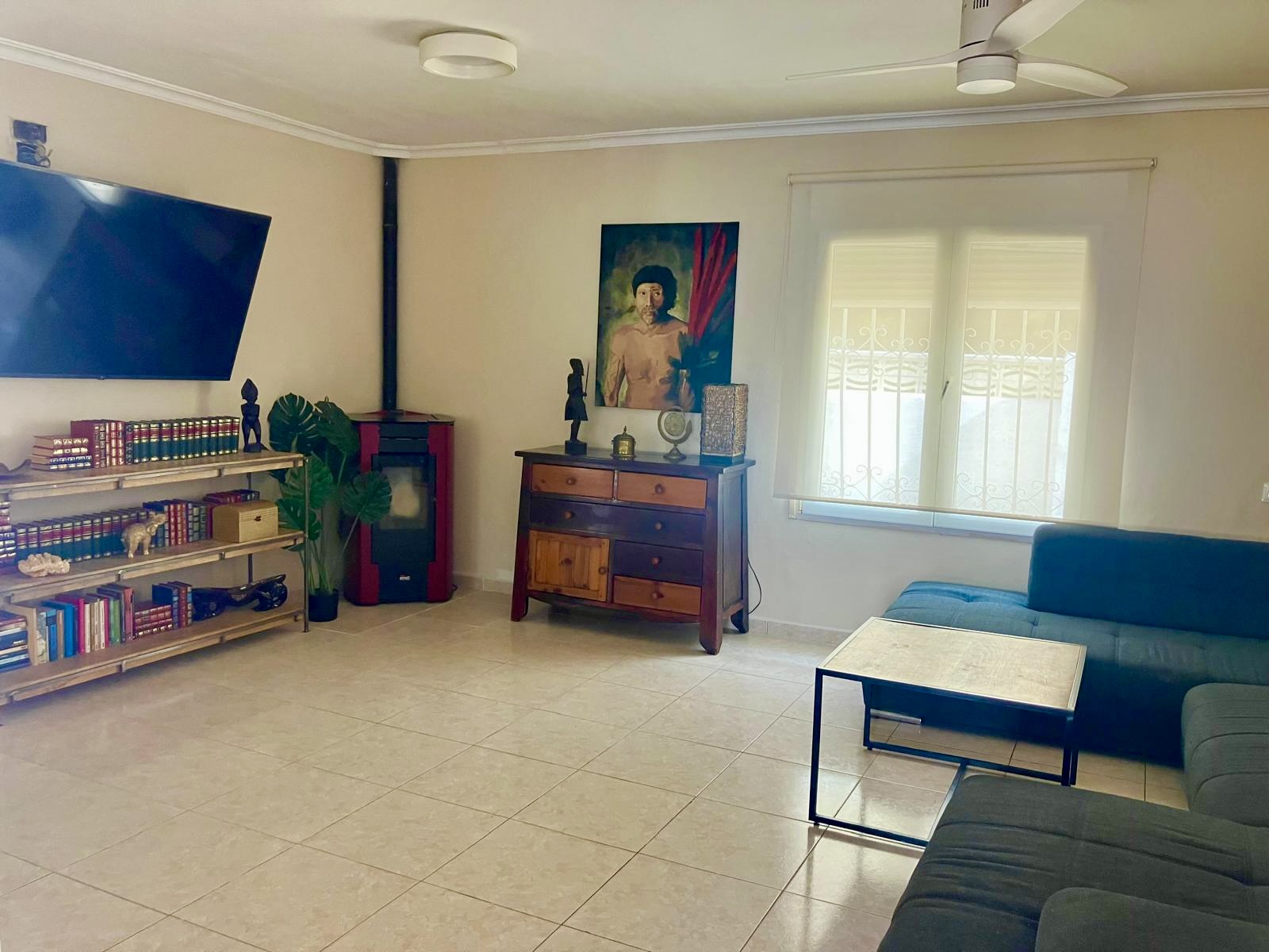 Se alquila, villa en El Romeral con 3 dormitorios y piscina privada - Alquiler a largo plazo