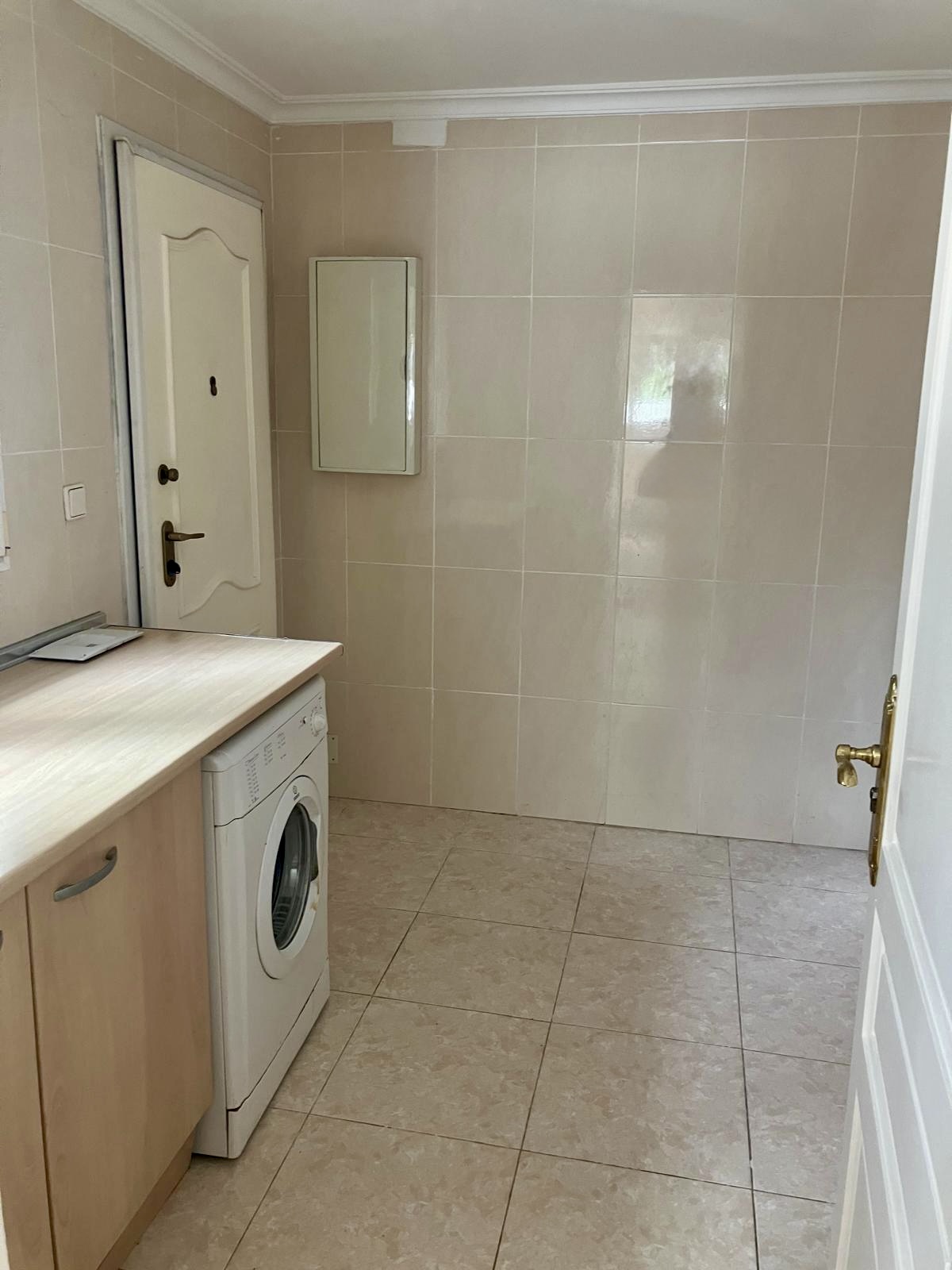 Se alquila, villa en El Romeral con 3 dormitorios y piscina privada - Alquiler a largo plazo
