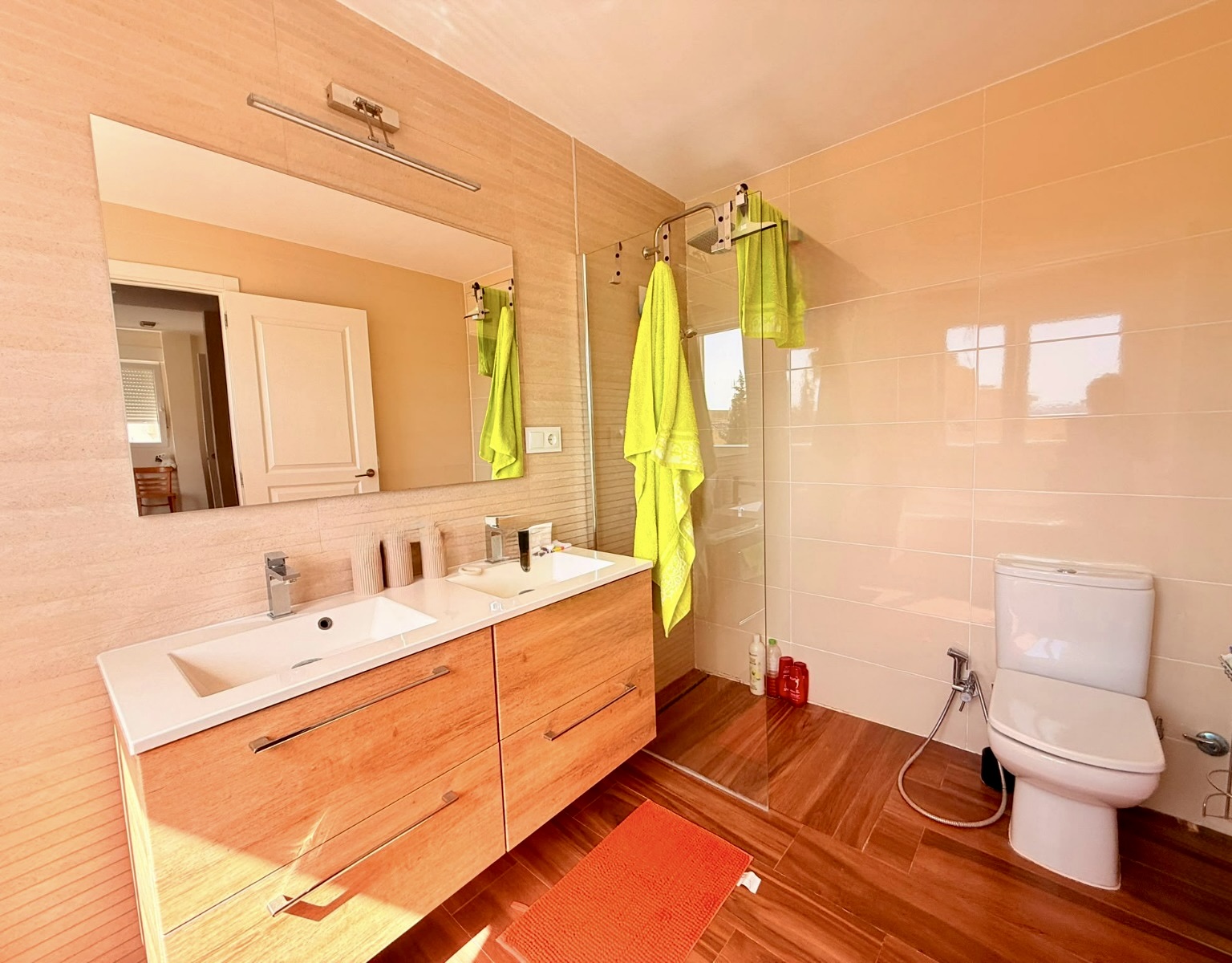 Benidorm, Rincon de Loix - Amplio Bungalow con 6 habitaciones y 4 baños