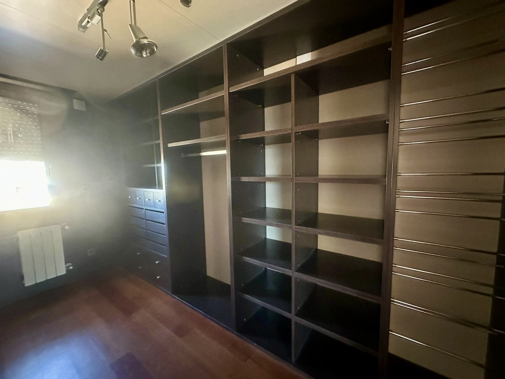 Villa moderna con 5 dormitorios y  piscina climatizada en el Albir