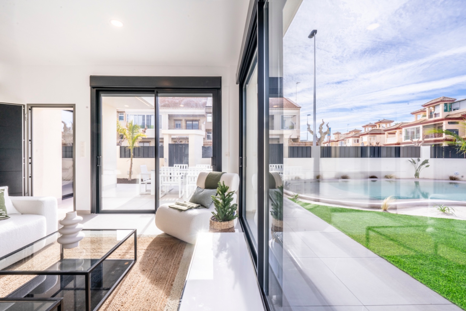 Chalet en venta con 3 dormitorios y piscina en Torre-Pacheco (Murcia)