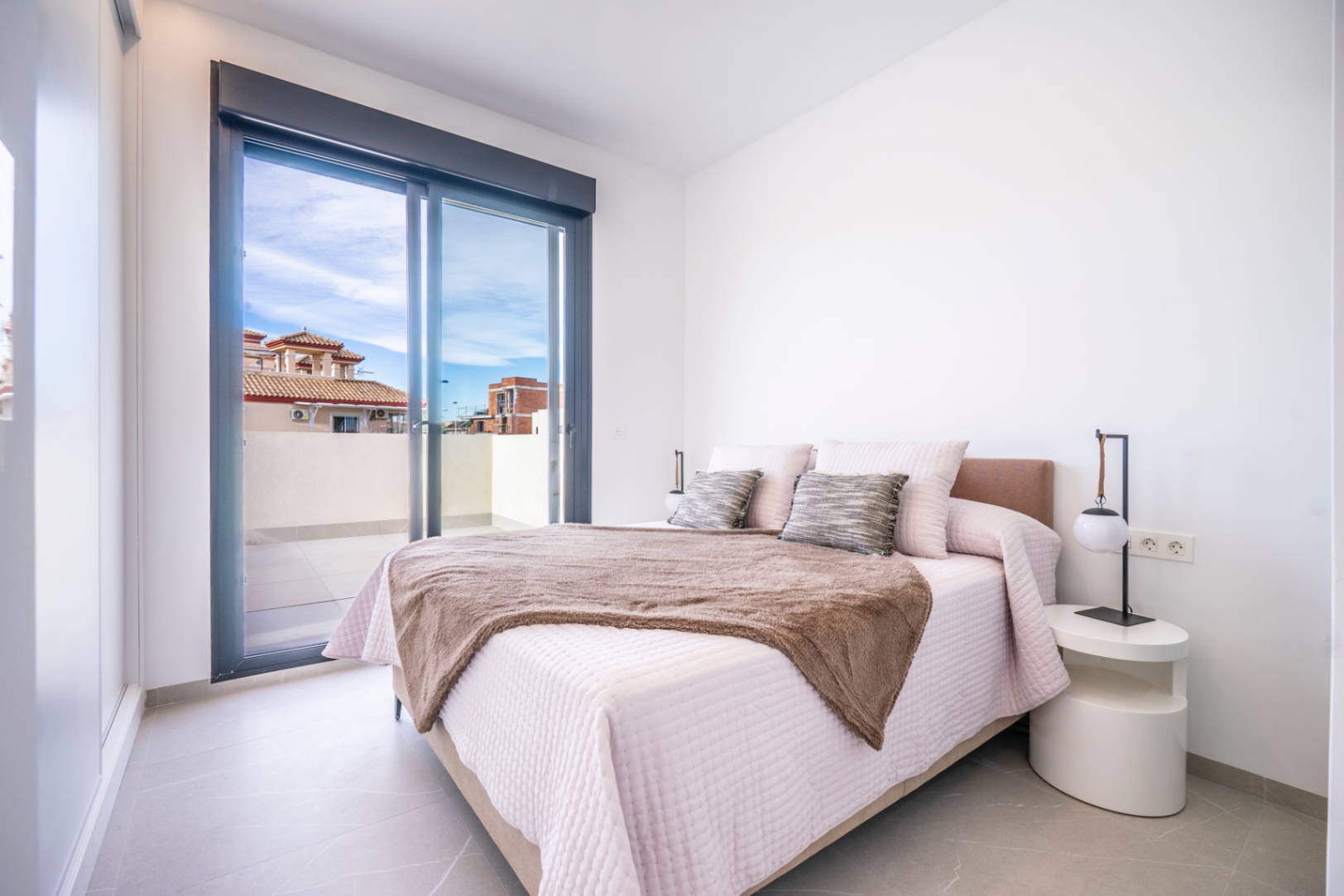 Chalet en venta con 3 dormitorios y piscina en Torre-Pacheco (Murcia)
