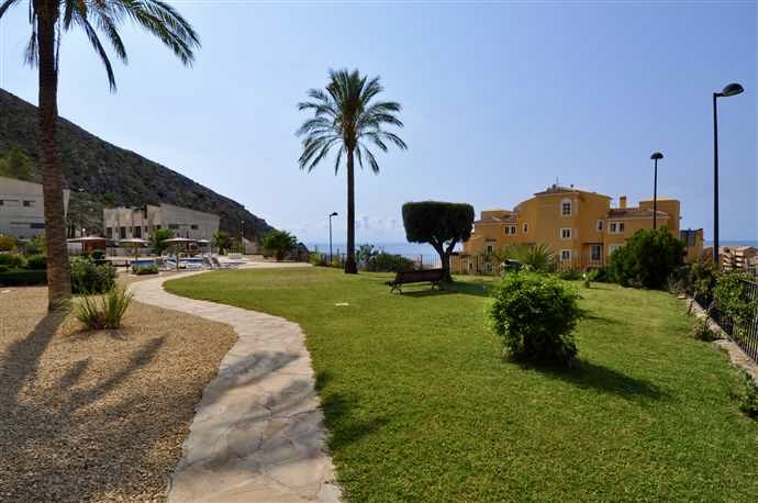 Apartamento en venta de 2 habitaciones en Mascarat, Calpe.