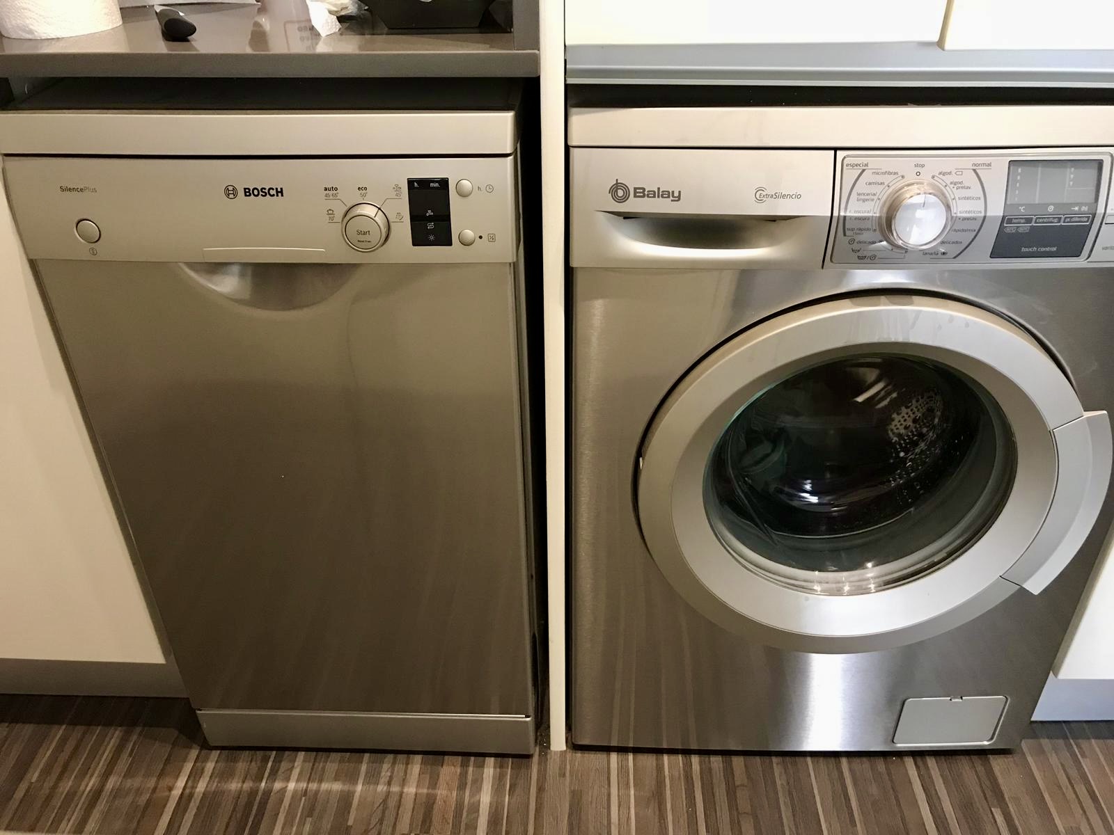 Investering. Appartement te koop in La Cala de Benidorm met gemeenschappelijk zwembad