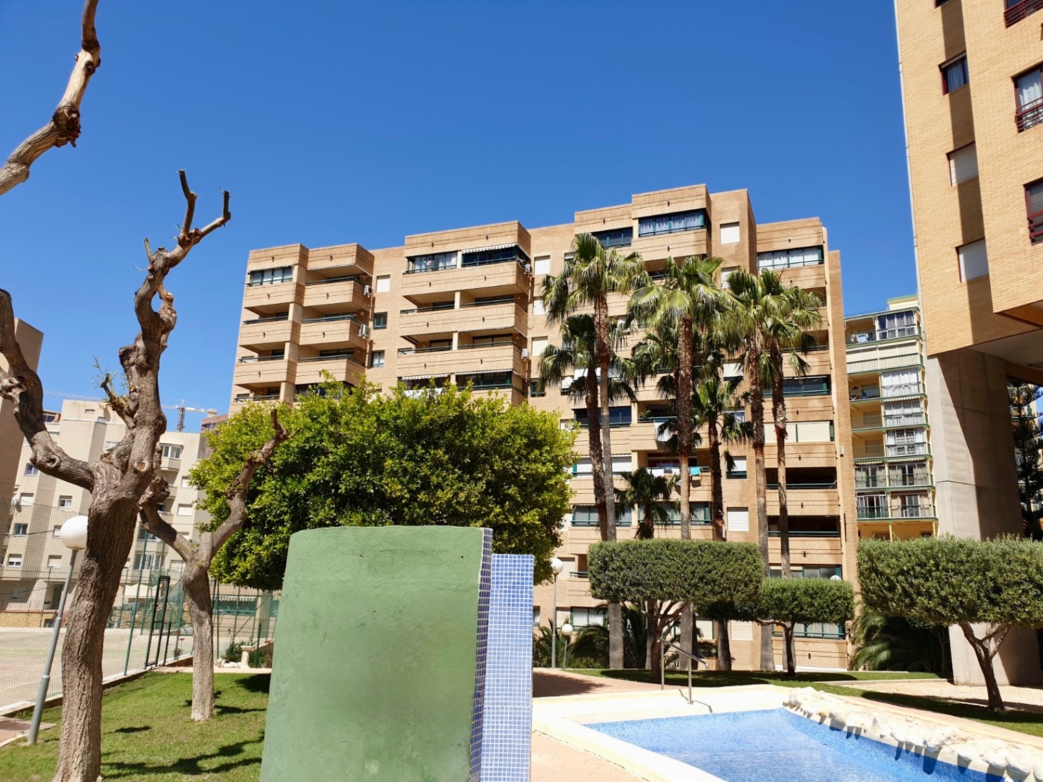 Appartement à vendre d'une chambre à La Cala de Benidorm, pour investisseurs