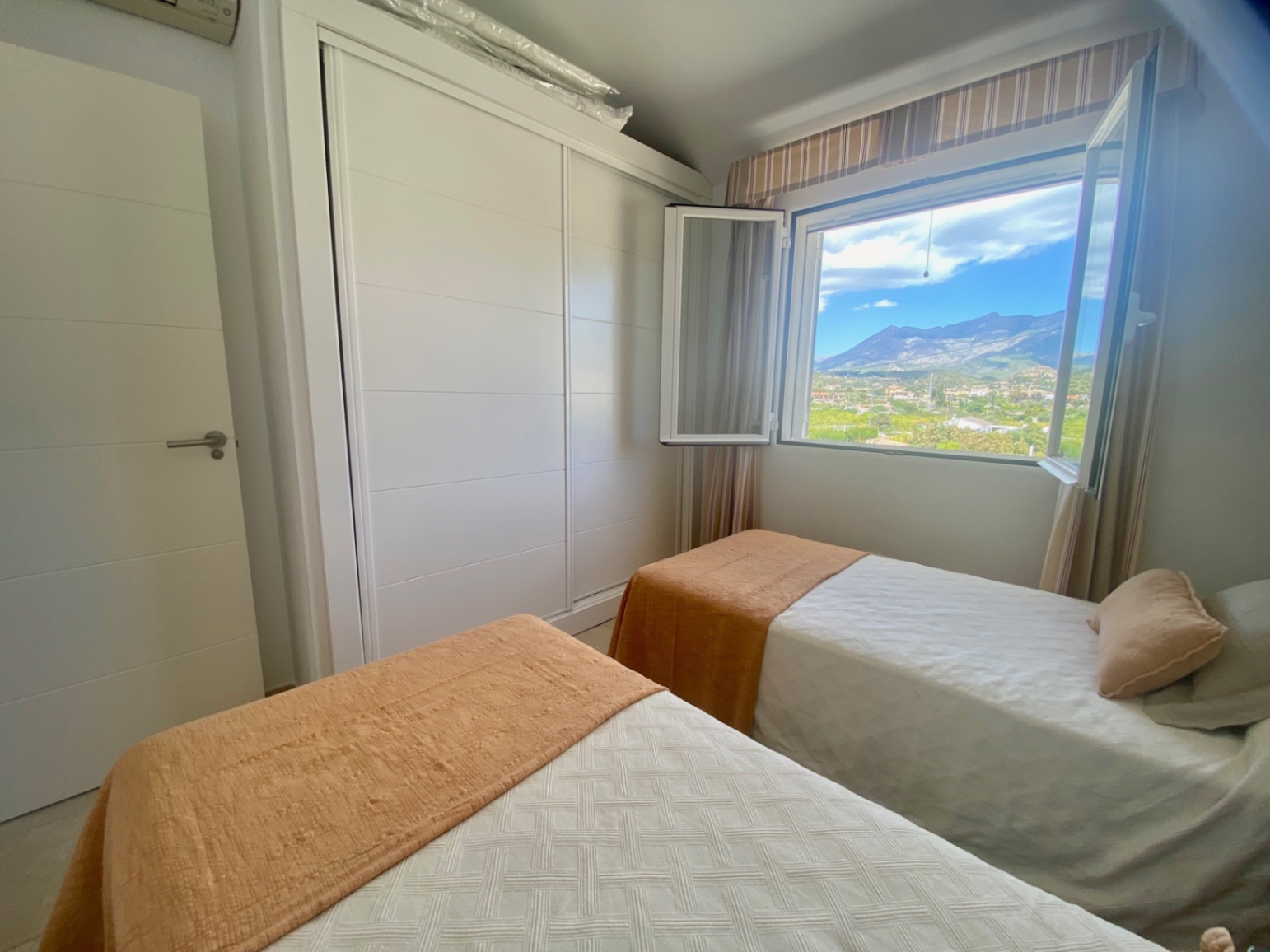Bungalow en Altea, cerca del pueblo