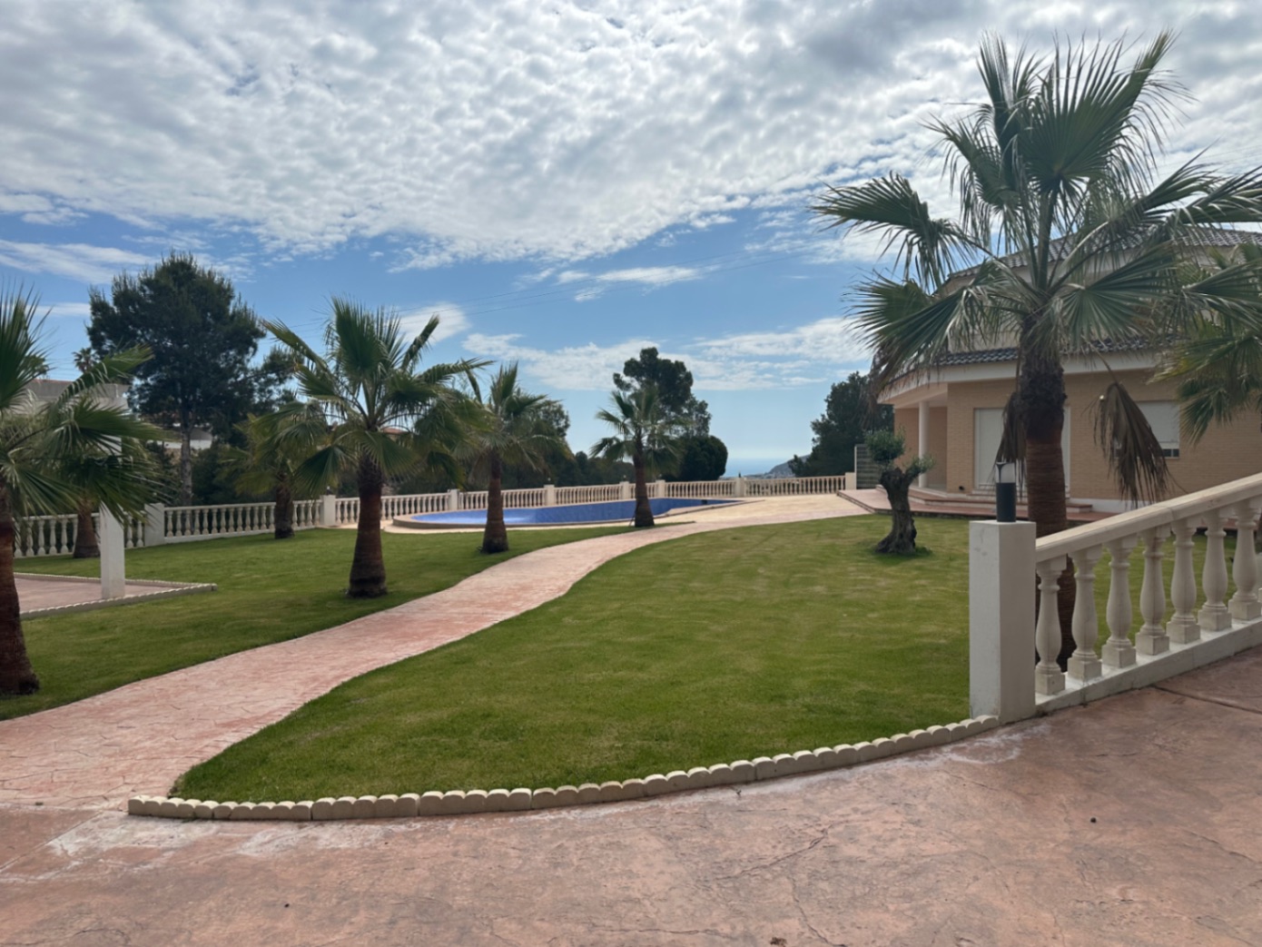 Chalet a estrenar en la Nucia